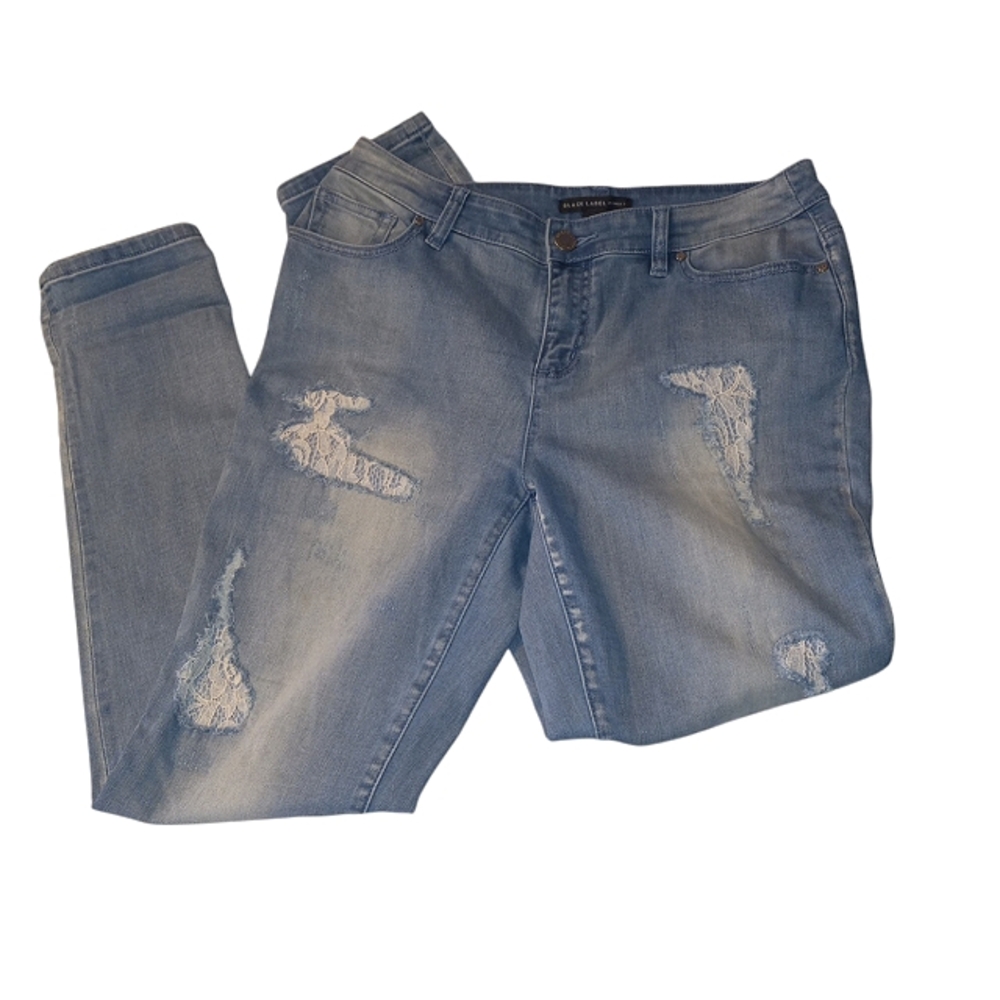Black Label by Chico's distressed ankle jeans size 0